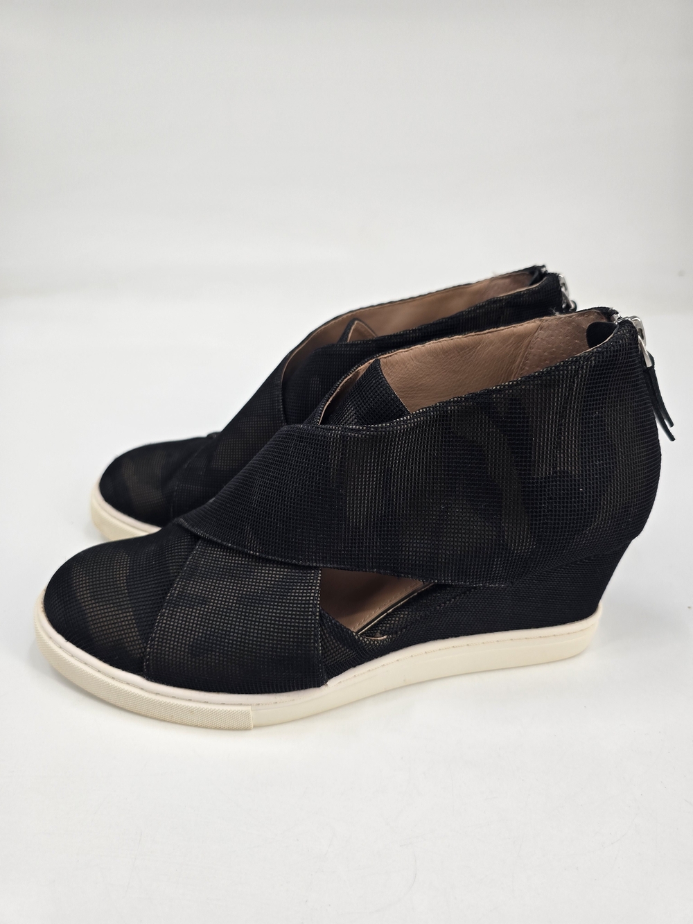 Linea Paolo Faith Wedge Sneaker Camo Booties Black Green Size 7